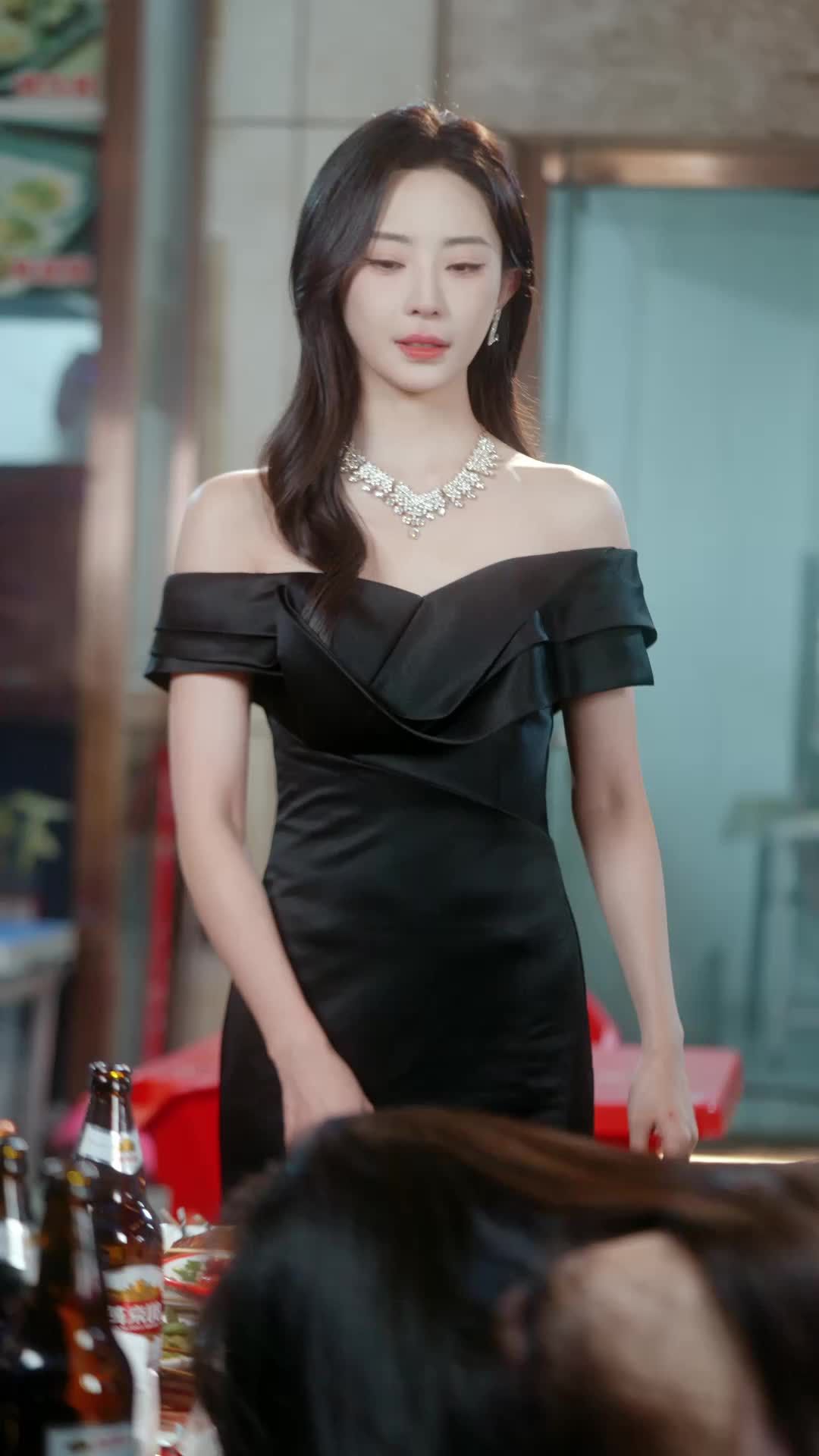 Tập 2 - Diva Trả Ơn: Đuổi Bắt Ngược